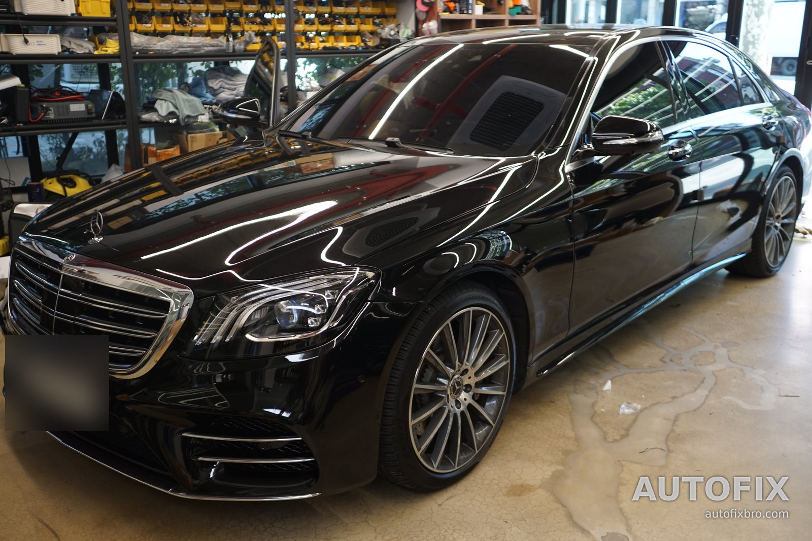 벤츠 S클래스 W222 S560L (후기형) 입고된 W222 S560L. 후기형 롱바디 모델입니다.